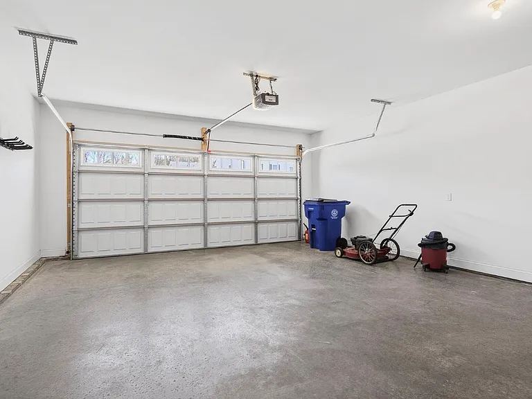 5063 Shelterwood Dr NE — Photo 15
