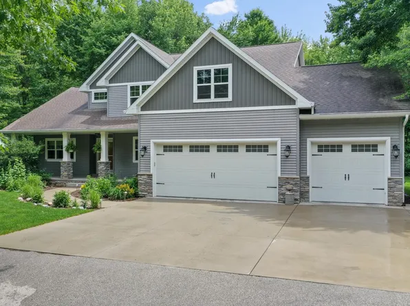 3764 Hallers Creek Rd, Suamico, WI 54313
