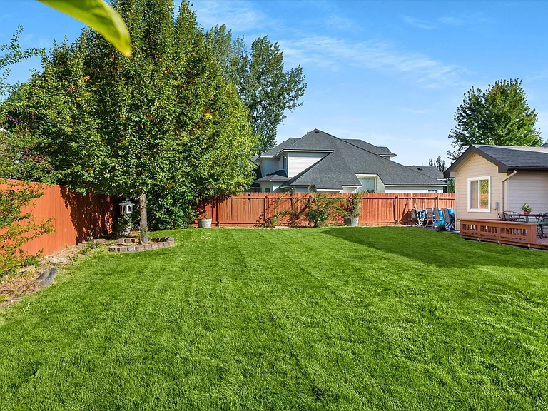 1392 W Chance Ct — Photo 27