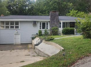 167 Holly Hill Dr, Oneida, TN 37841