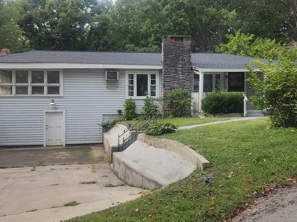 167 Holly Hill Dr, Oneida, TN 37841