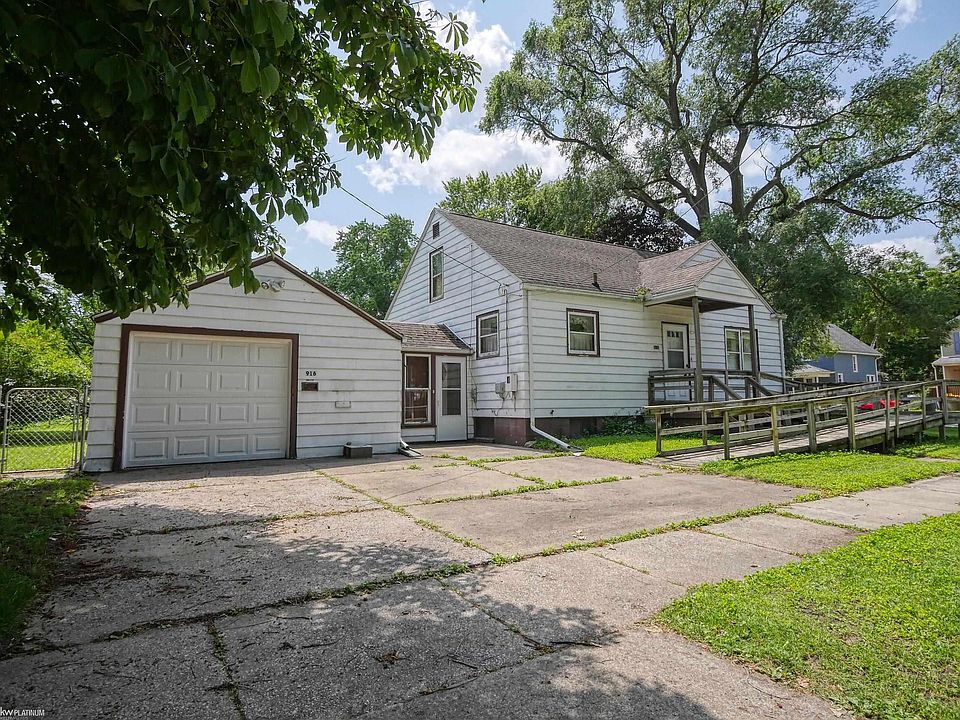 916 Church St, Port Huron, MI 48060 | Zillow