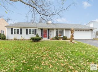 27 Fieldpoint Rd, Montgomery, IL 60538