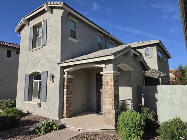 2582 S Betty St, Gilbert, AZ 85295