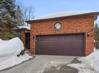 25 Autumn Ln, Barrie, ON L4N6G8