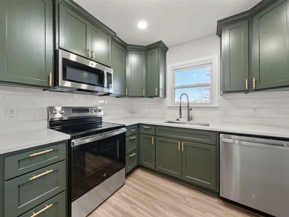 2400 S 26th St, Waco, TX 76706