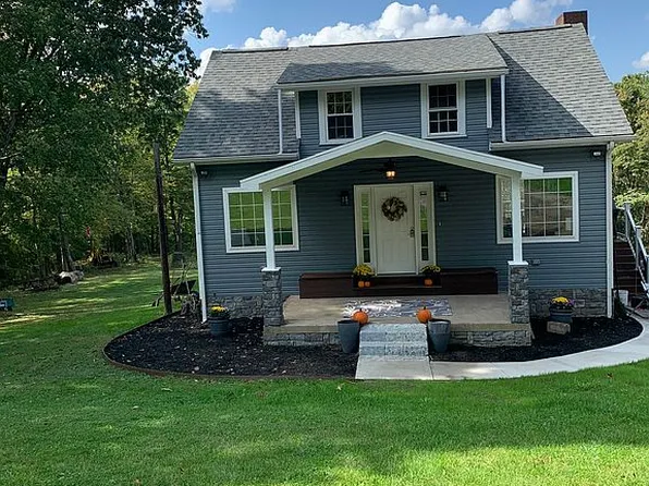 484 Tank Farm Rd, Aliquippa, PA 15001