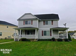 4495 Home Town Dr, Flint, MI 48506