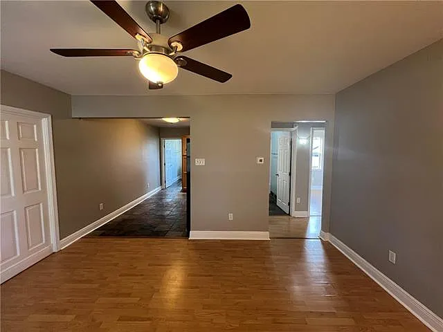 2 bed, 1.0 bath, 952 sqft, $1,200 — Photo 3