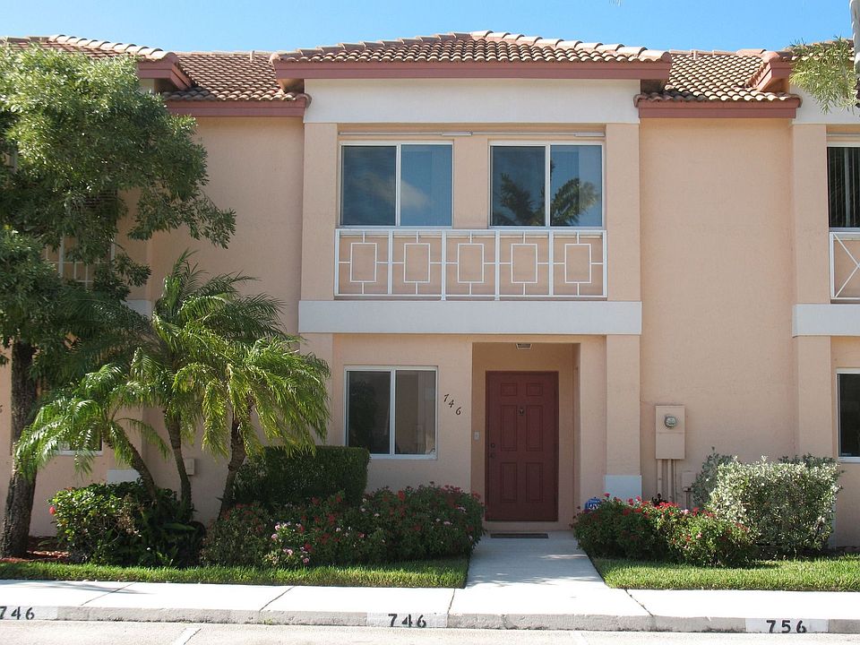 Townhouse - Front