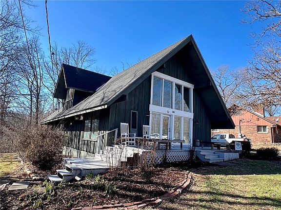 2nd image of 50 Lancaster Dr