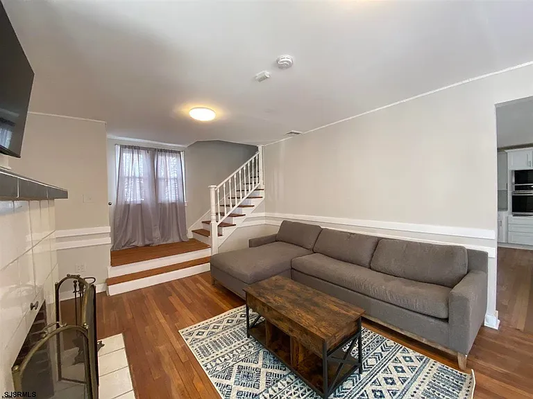 29 N Bartram Ave — Photo 17