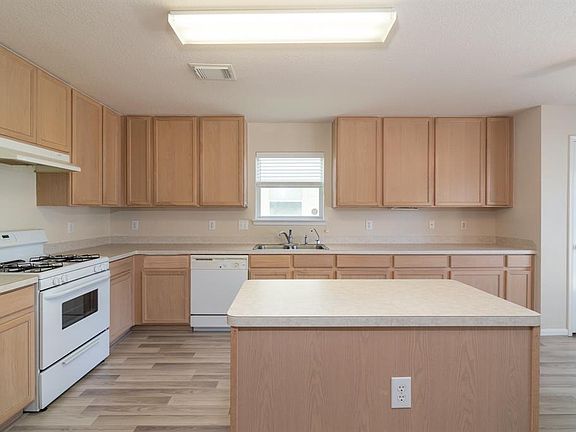 5th image of 15931 Kings Cypress Ln