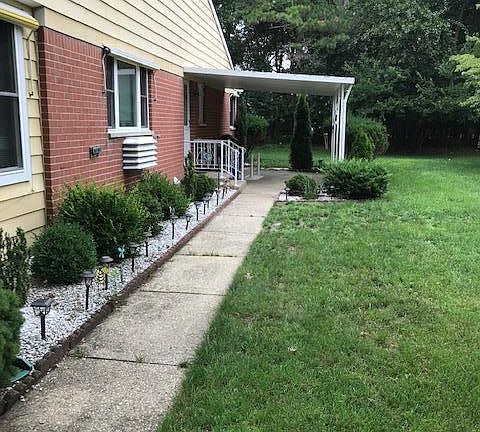 4th image of 33 Yorktowne Boulevard #B