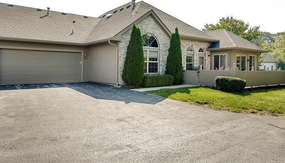 1st image of 7431 Vineyard Dr
