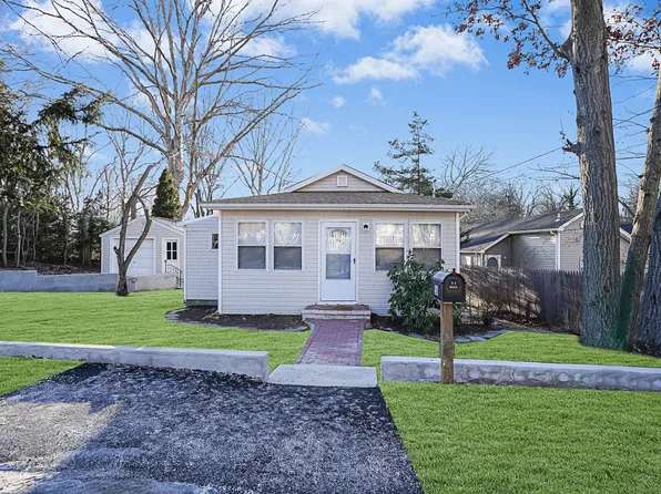 56 Highland Road, Rocky Point, NY 11778