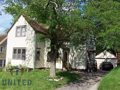 2nd image of 3230 Pierce St