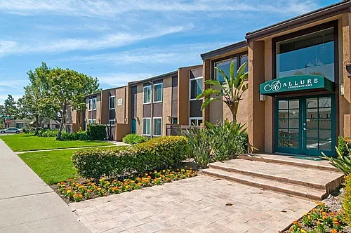 3454 Castle Glen Dr #211 Photo 1