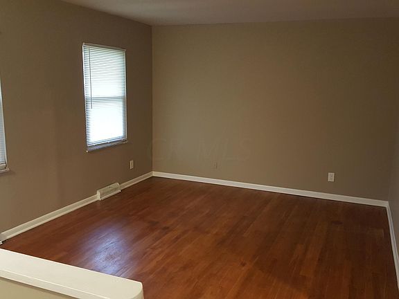 3rd image of 7762 Broadwyn Dr