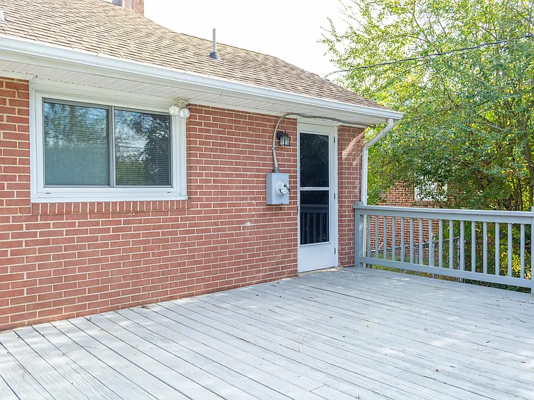 Large deck off the laundry room.