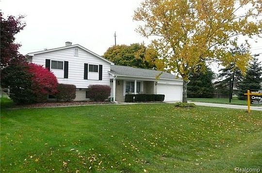 1st image of 6512 Beverly Crest Dr