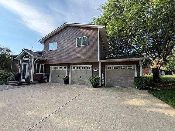 2nd image of 1309 Oriole Dr