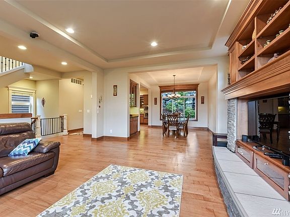 5th image of 2399 NW Stoney Creek Dr
