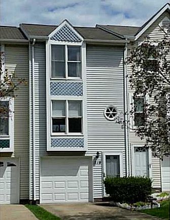 2nd image of 519 Elm Ct