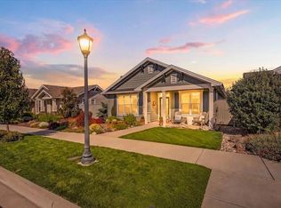 3881 Shamrock Dr, Medford, OR 97504