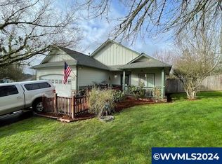 2656 Oak Ridge St NW, Albany, OR 97321