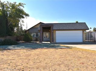 2052 Harvard Dr, Barstow, CA 92311