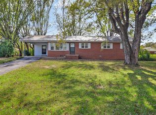 70 Westwind Dr, Crossville, TN 38555