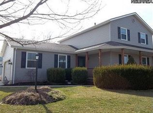 4494 Honeysuckle Dr, Canton, OH