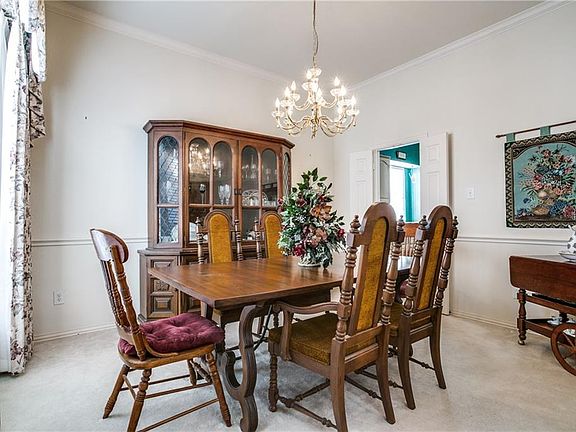 5th image of 6801 Harwood Dr