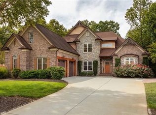 5030 Woodmont Ridge Ct, Clemmons, NC 27012