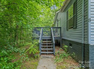 8 Vultures Nest, Swannanoa, NC 28778