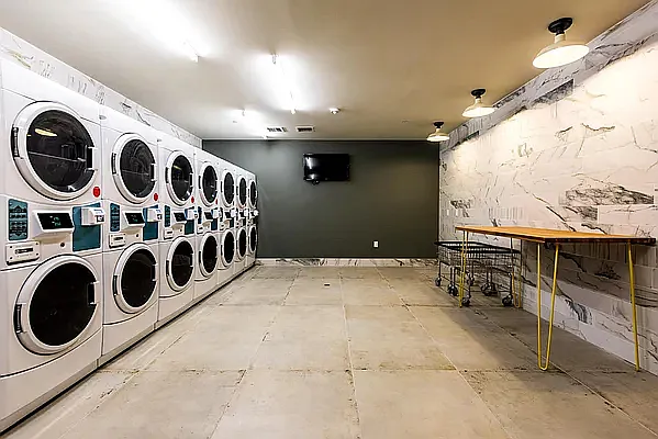 Rented by Nooklyn NYC LLC | media 73