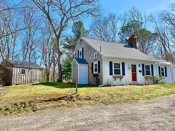 2nd image of 351 N Dennis Rd