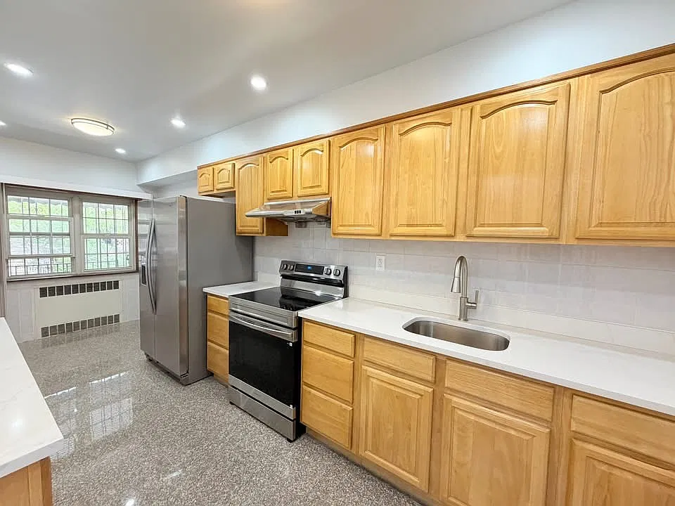 2 bed, 875 sqft, $2,900 — Photo 1