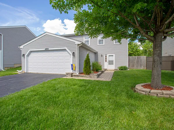 489 Waterbury Ln, Roselle, IL 60172