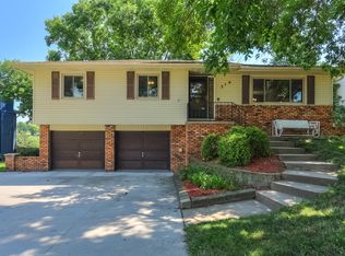 319 Wildwood Rd, Council Bluffs, IA 51503