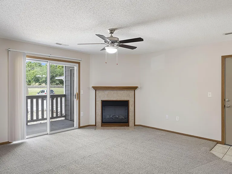 Pebblebrook Apartments — Photo 28