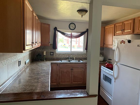 3rd image of 24635 Clareshire Dr APT 204