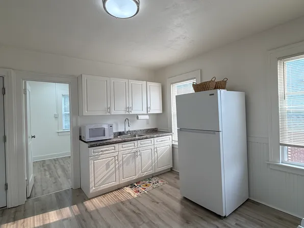 49 Henry St Floor 3, New Britain, CT 06051
