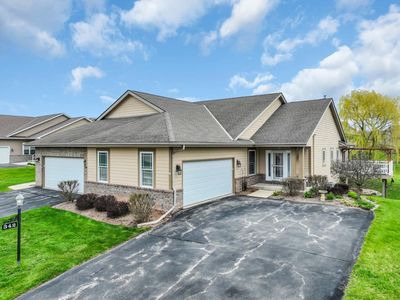 342 Oak Hill CIRCLE, Burlington, WI, 53105