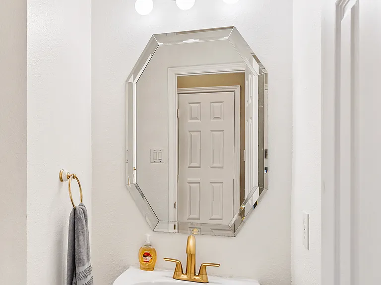 1464 Summerhill Dr — Photo 27