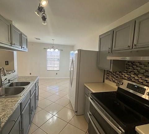 5th image of 3628 Westway Ave