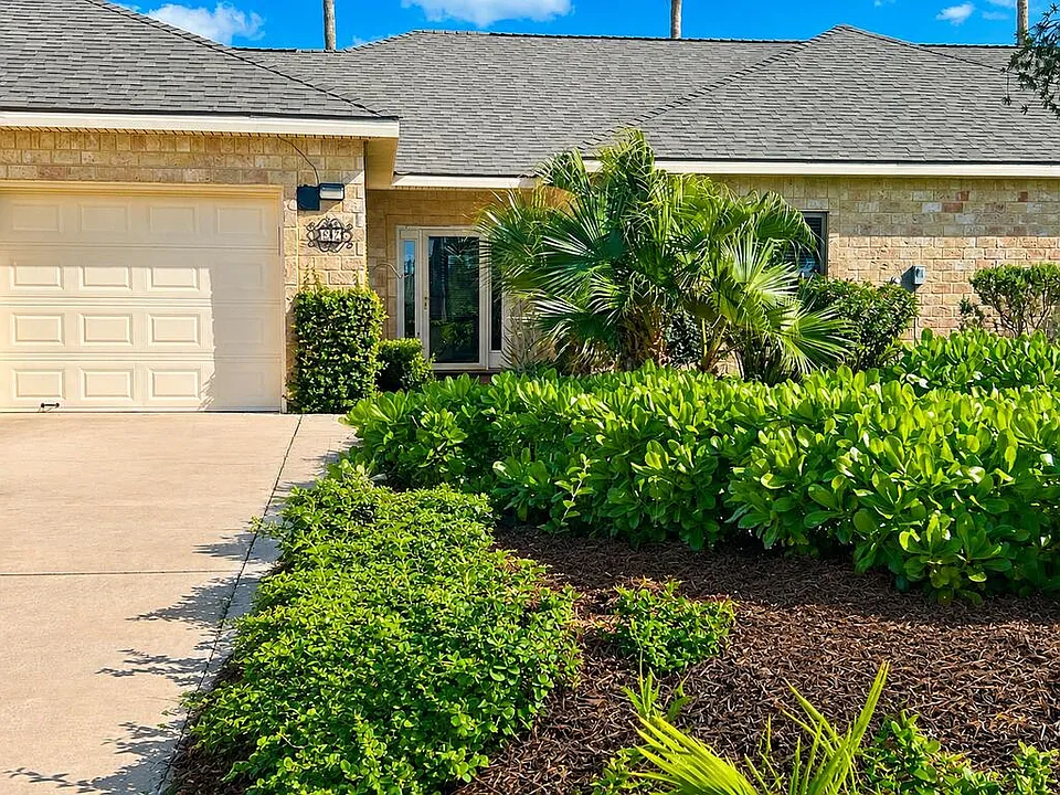 67 Torrey Pines Rd