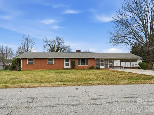 215 Craver Ave, Salisbury, NC 28146
