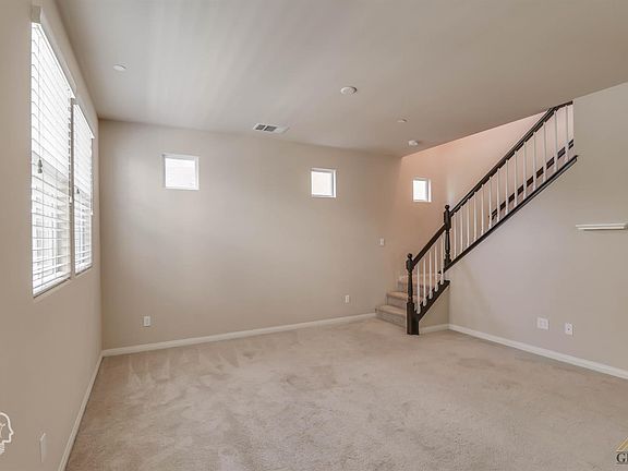 4th image of 1910 Delacorte Dr